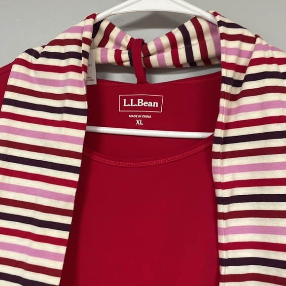 L.L Bean RED long sleeve cotton pullover tee with detachable striped scarf, XL - Picture 3 of 7